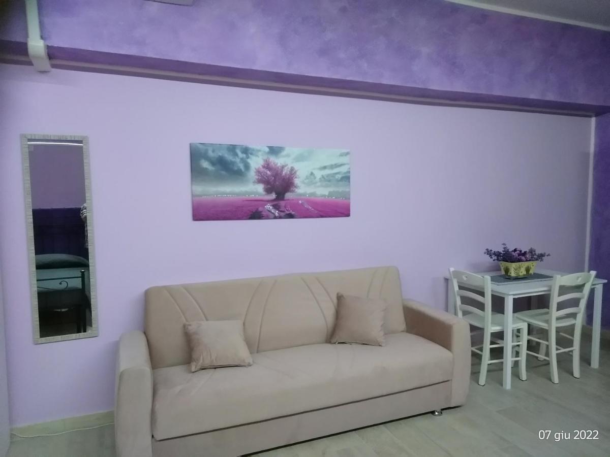 ALLOGGIO VIOLA nel CUORE DI SORIANO Soriano nel Cimino Esterno foto